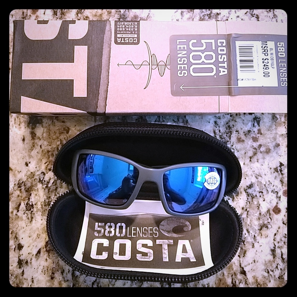 Costa del mar- Blackfin 580G glass polarized sungl